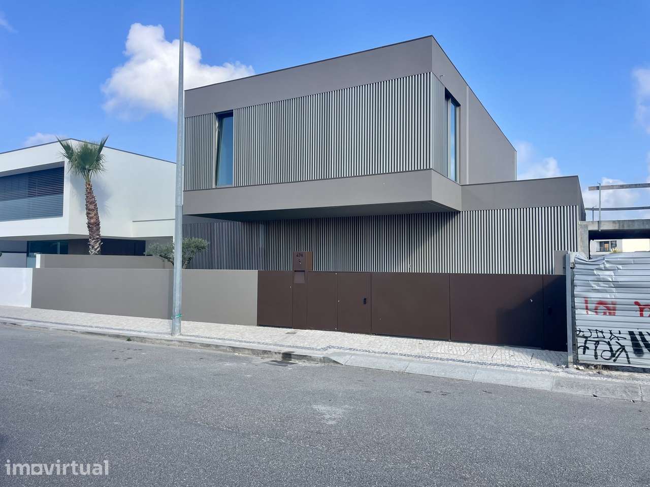 Moradia Nova T4 com garagem, jardim - Grande imagem: 2/29