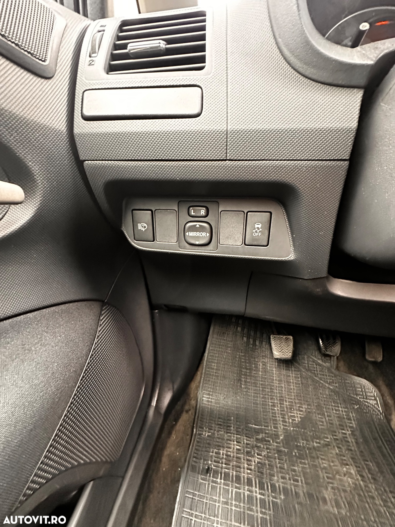 Toyota Auris 2.0 D-4D - 8