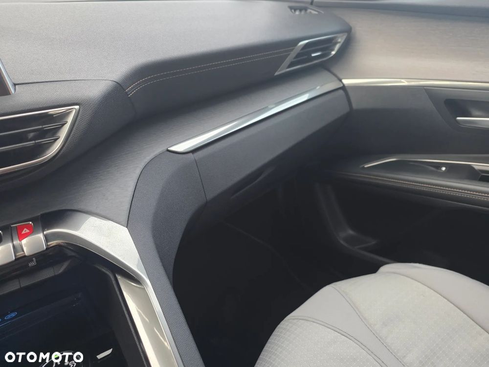 Peugeot 5008 2.0 BlueHDi GT Pack S&S EAT8 - 32