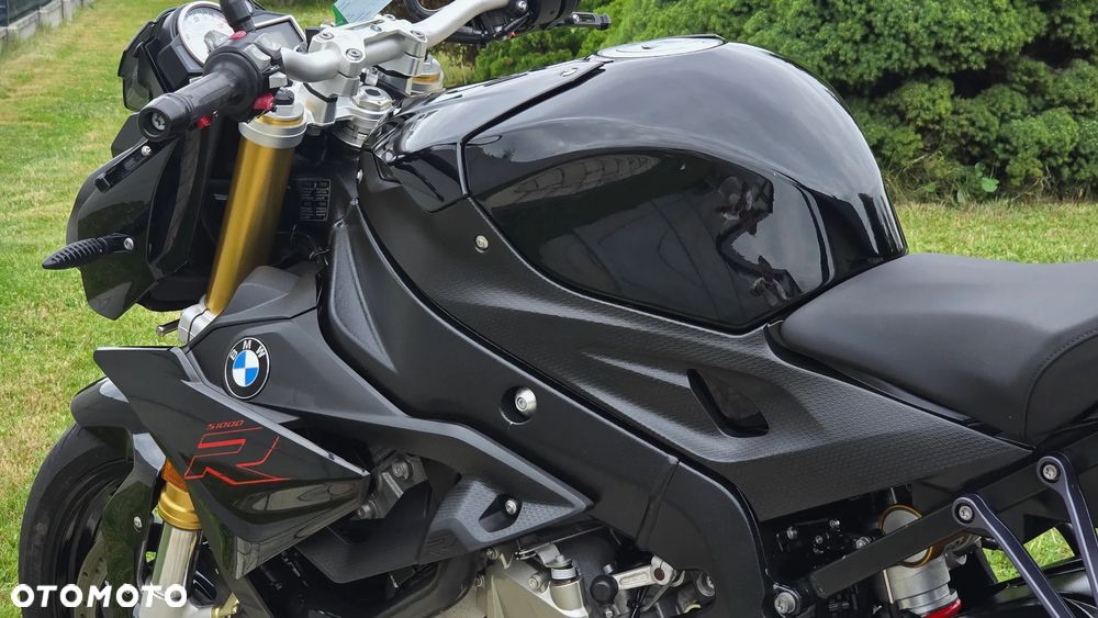 BMW S - 26
