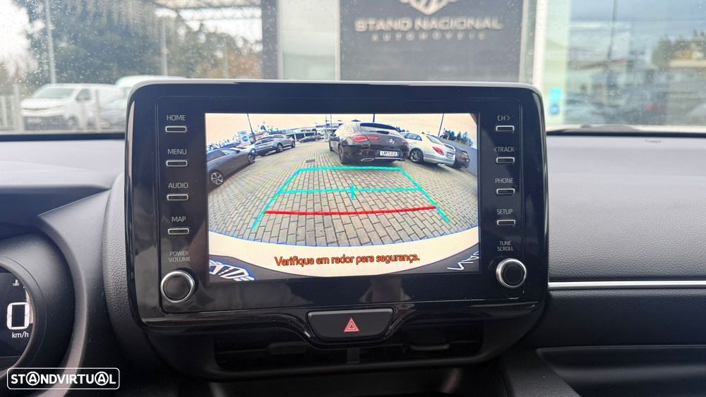 Toyota Yaris 1.5 HSD Comfort+P.Style - 14