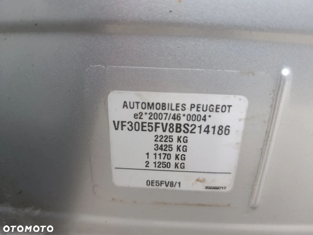 Peugeot 5008 1.6 THP Active - 19