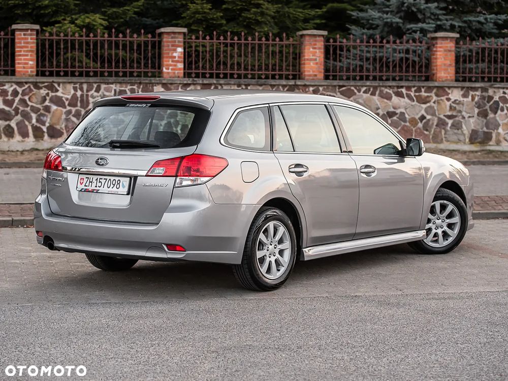 Subaru Legacy - 14