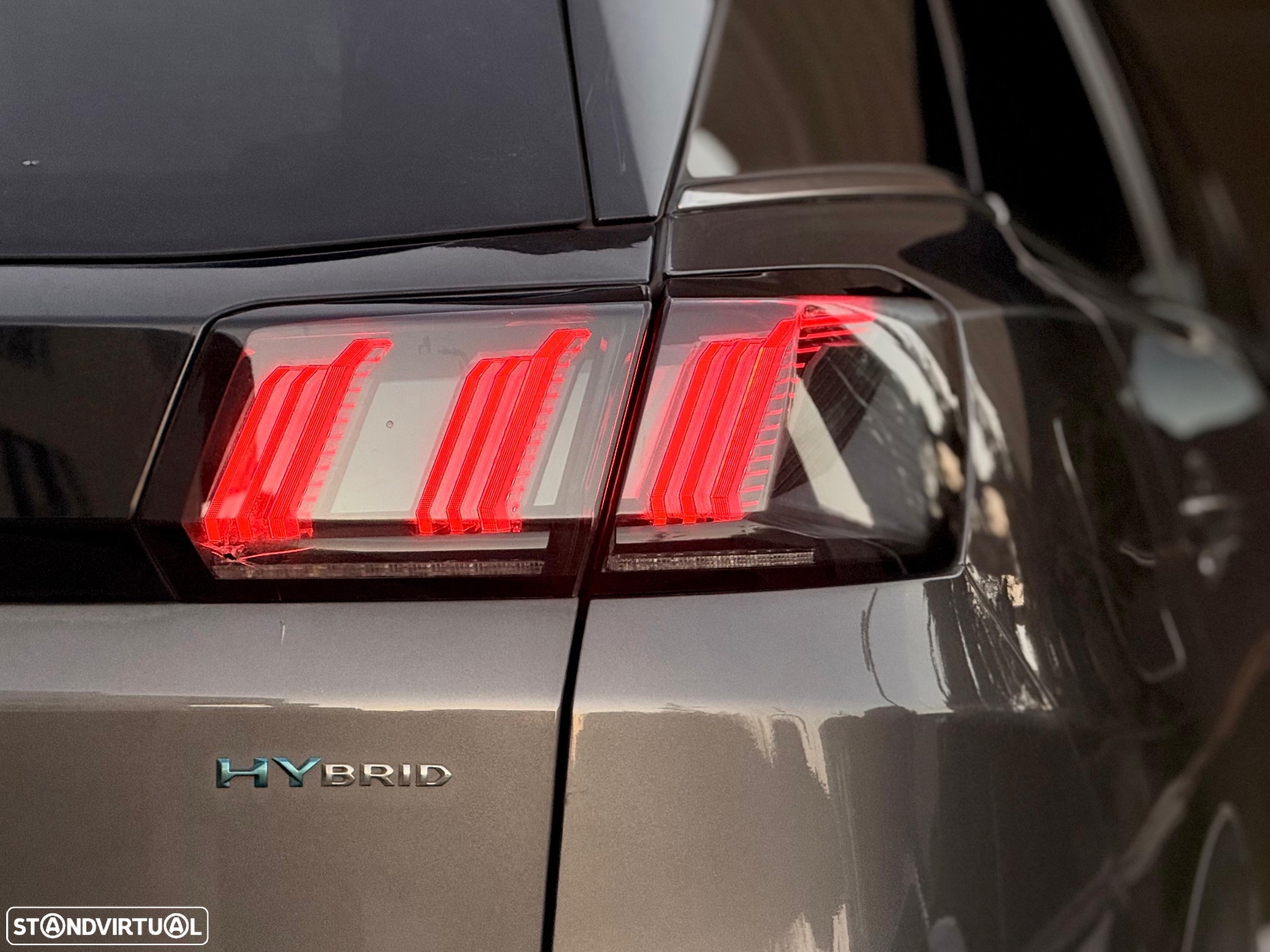 Peugeot 3008 1.6 Hybrid GT Pack e-EAT8 - 29