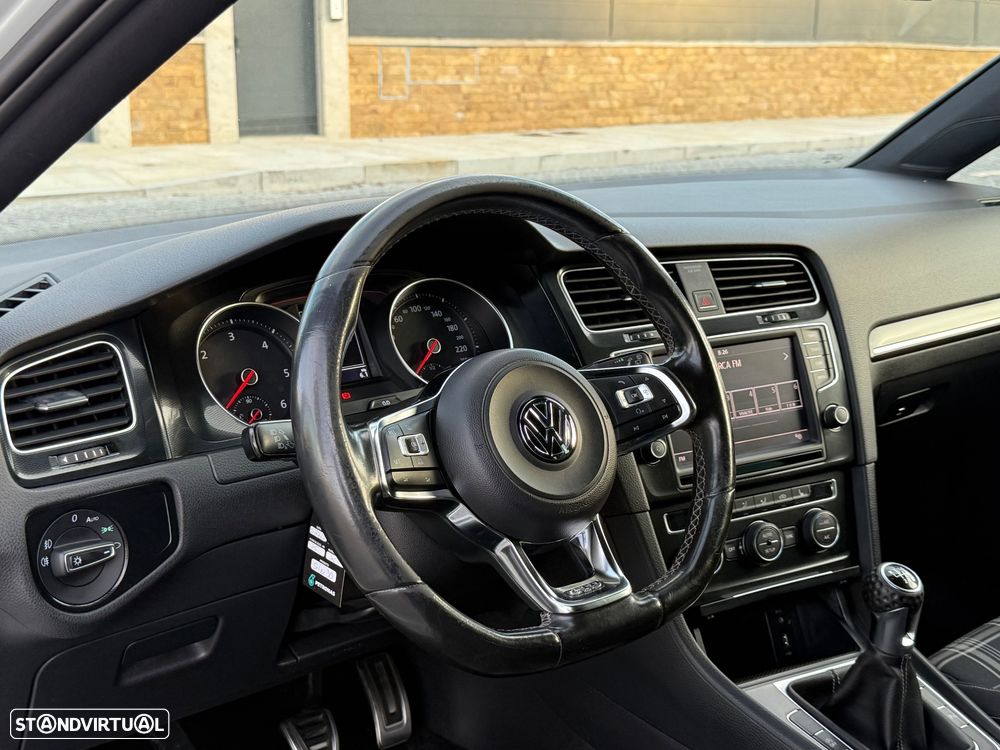 VW Golf 2.0 TDi GTD - 17