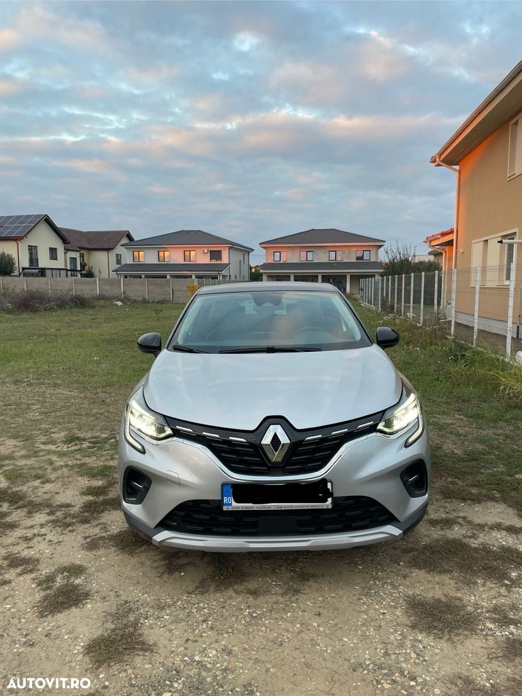 Renault Captur MHEV 140 Techno - 2