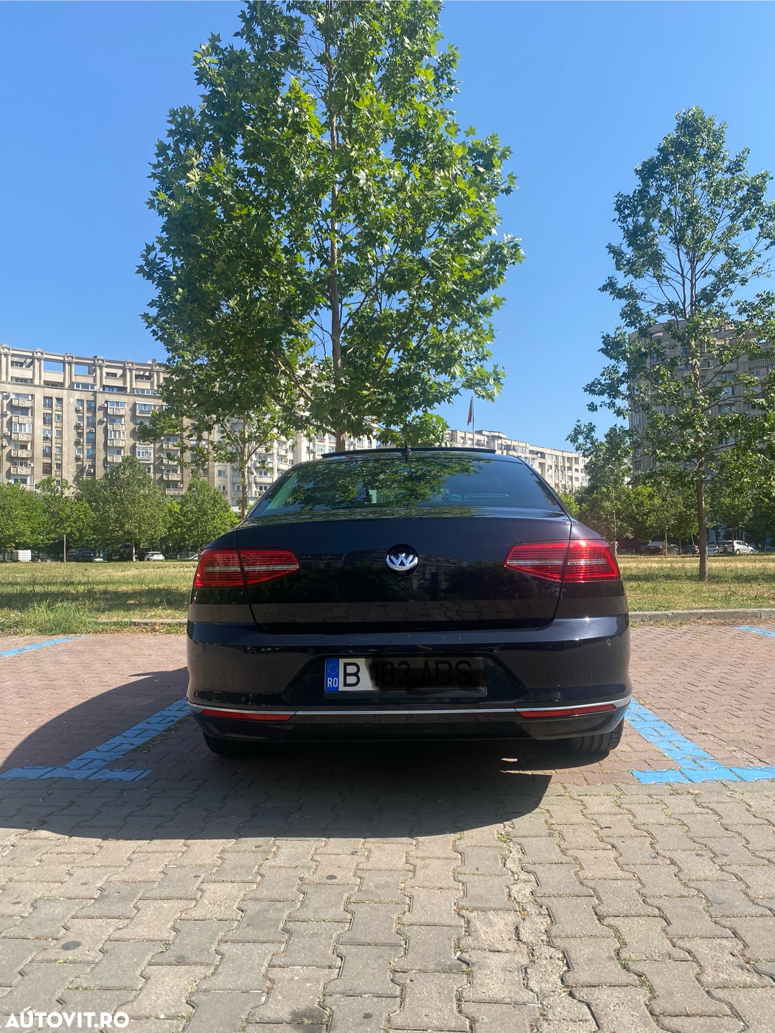 Volkswagen Passat 2.0 TDI Highline - 2