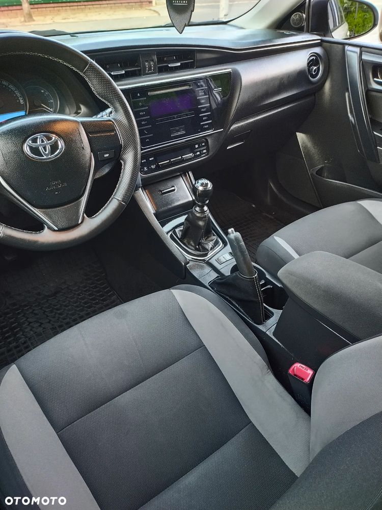 Toyota Auris 1.4 D-4D Comfort - 18