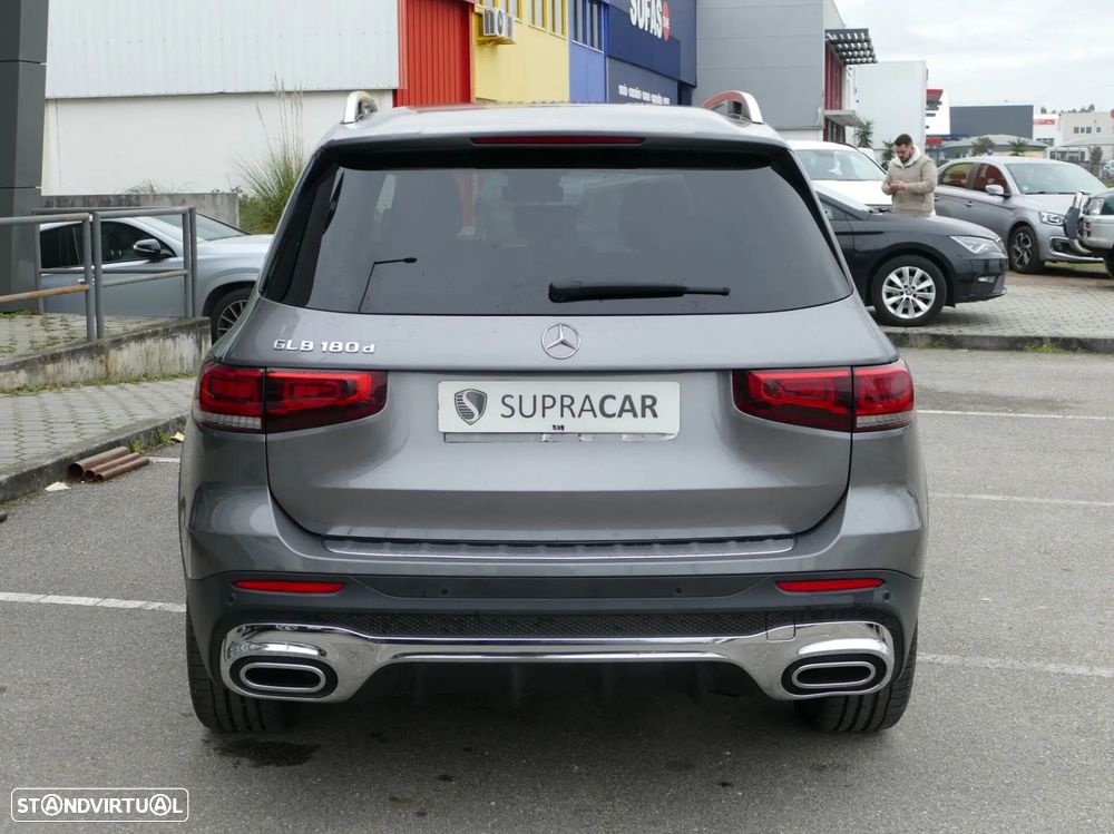 Mercedes-Benz GLB 180 d AMG Line - 4