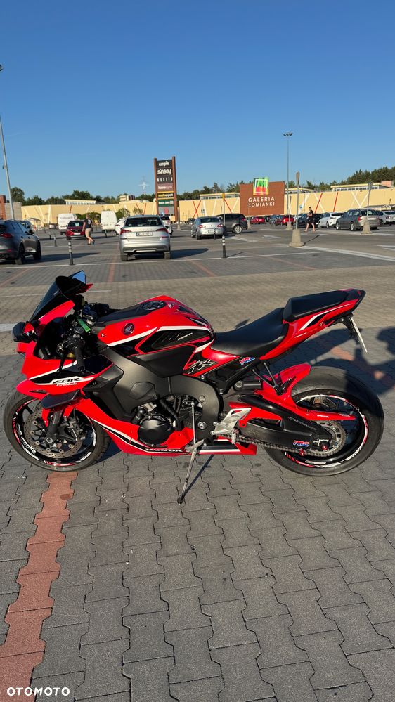 Honda CBR - 1