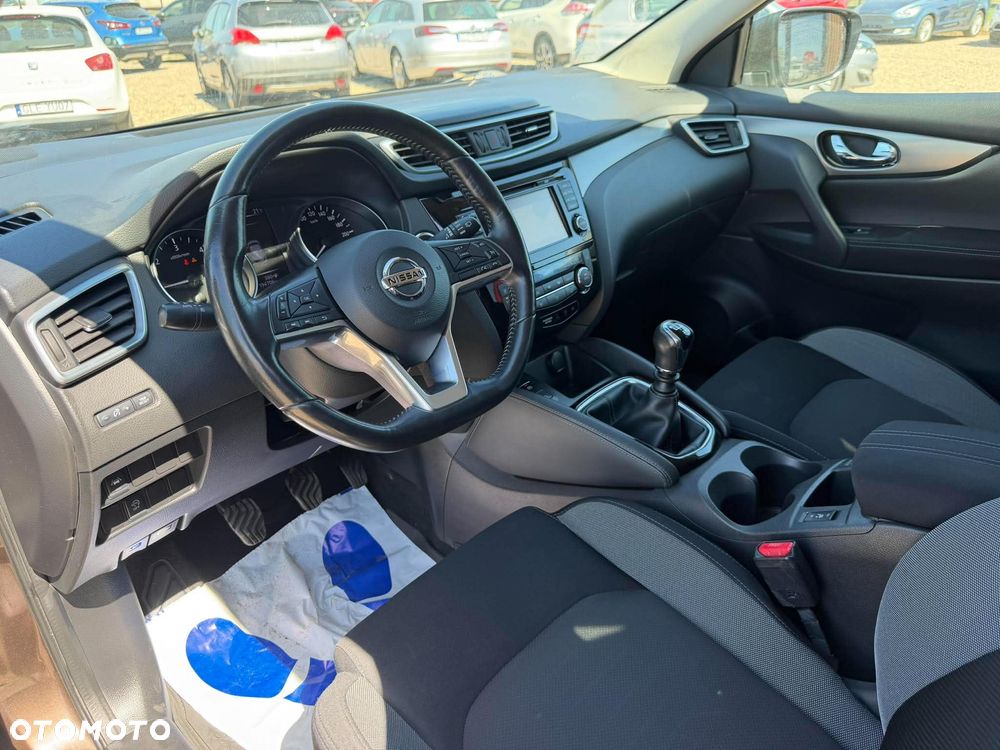 Nissan Qashqai 1.6 dCi Visia S&S - 11