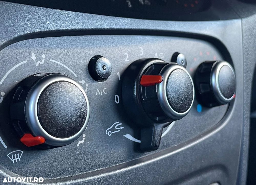 Dacia Logan Blue dCi 95 Stepway - 11