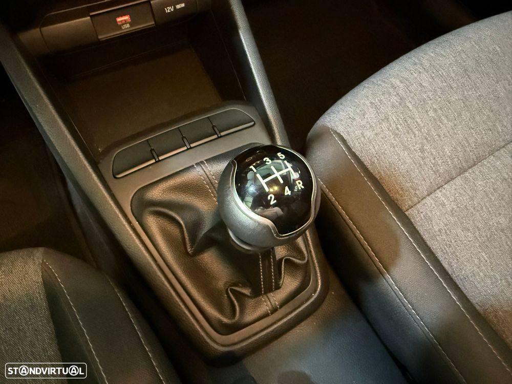 Kia Stonic 1.2 MPi Dynamic - 10