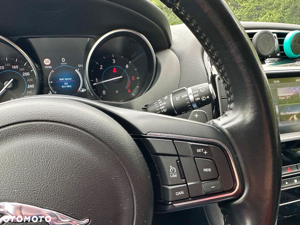 Jaguar F-Pace 2.0 i4D AWD Prestige - 39