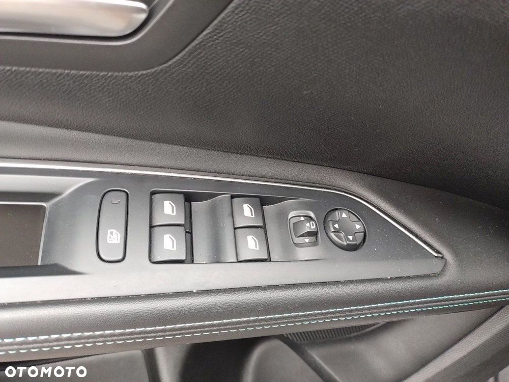 Peugeot 5008 - 12