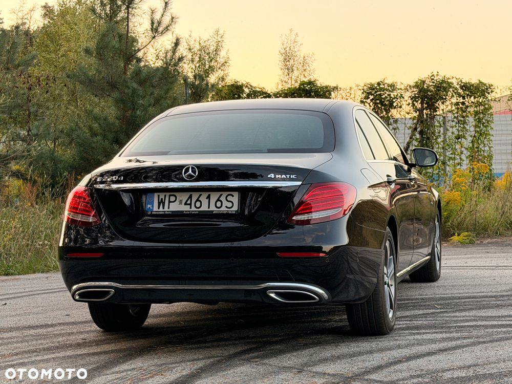 Mercedes-Benz Klasa E 220 d 4-Matic 9G-TRONIC - 6