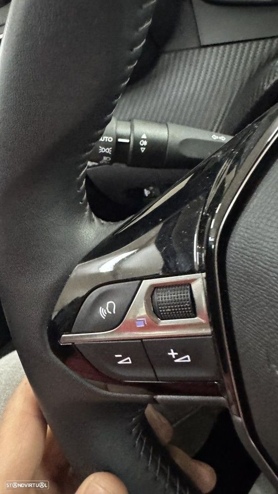 Peugeot e-208 50 kWh Active Pack - 14