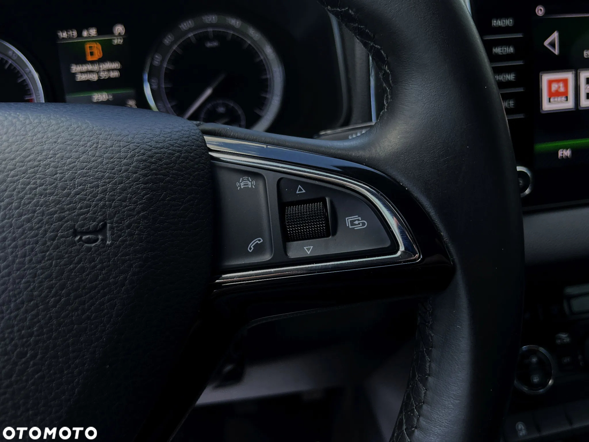 Skoda Karoq 2.0 TDI SCR 4x4 Style - 23