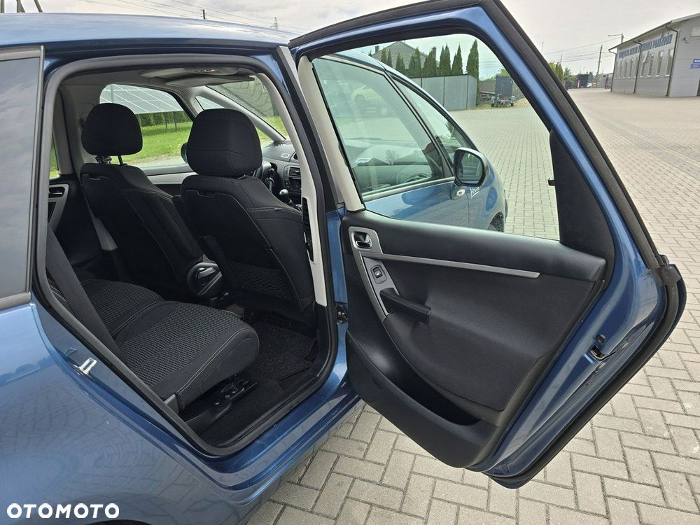 Citroën C4 Picasso - 28