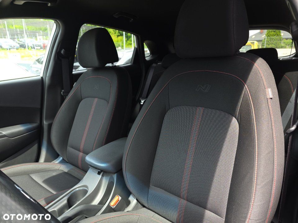 Hyundai Kona - 12