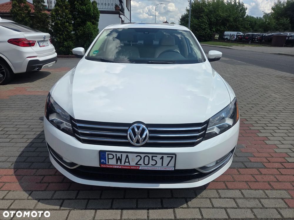 Volkswagen Passat - 14