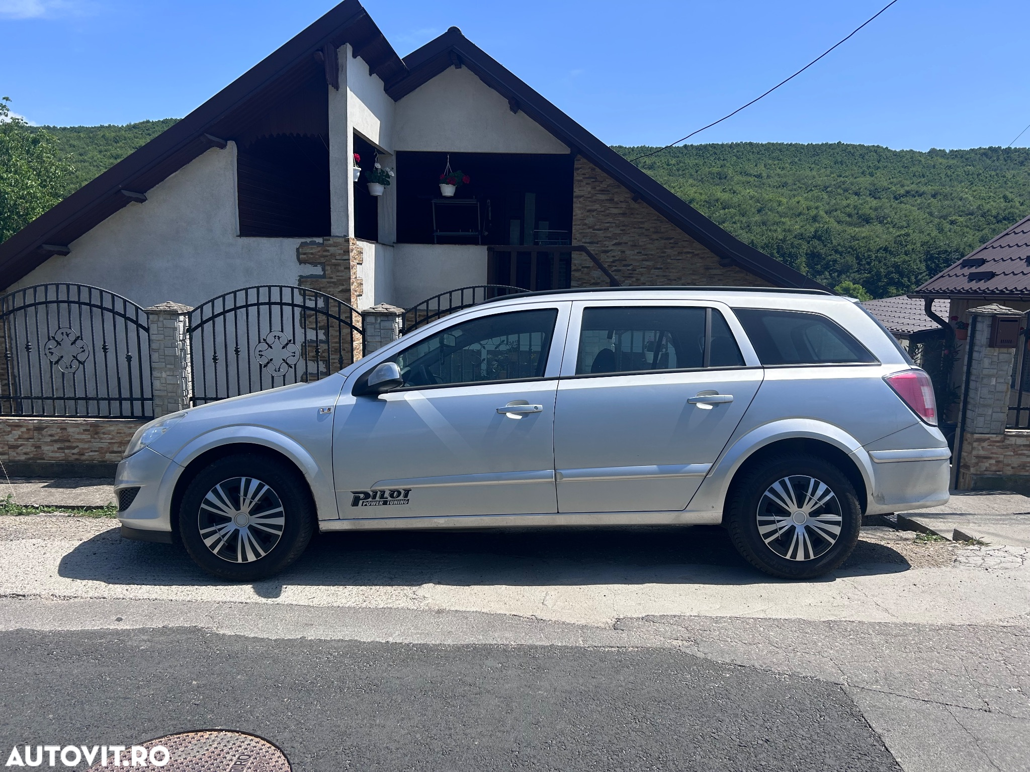 Opel Astra Caravan 1.7 CDTi Cosmo - 3
