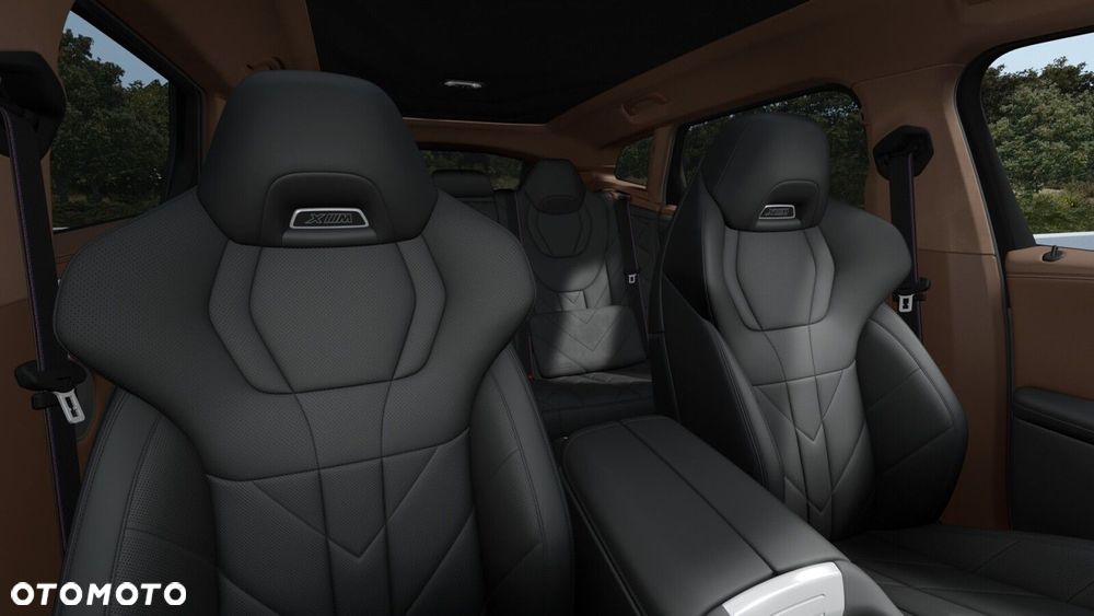 BMW XM - 5