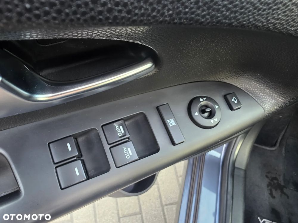 Kia Venga 1.6 CVVT Automatik Dream-Team Edition - 19