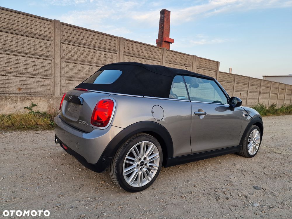 MINI Cooper D Cabrio - 32