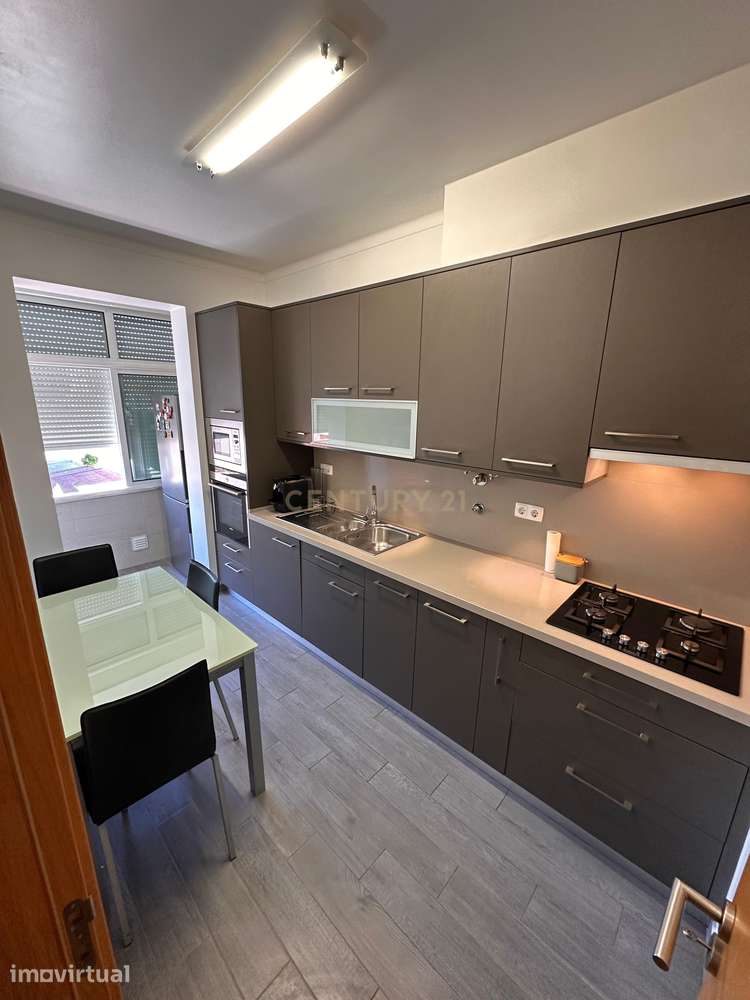 Apartamento T2  renovado - Cruz Pau - Grande imagem: 2/15