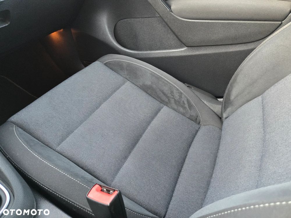 Volkswagen Golf 1.2 TSI Style - 17