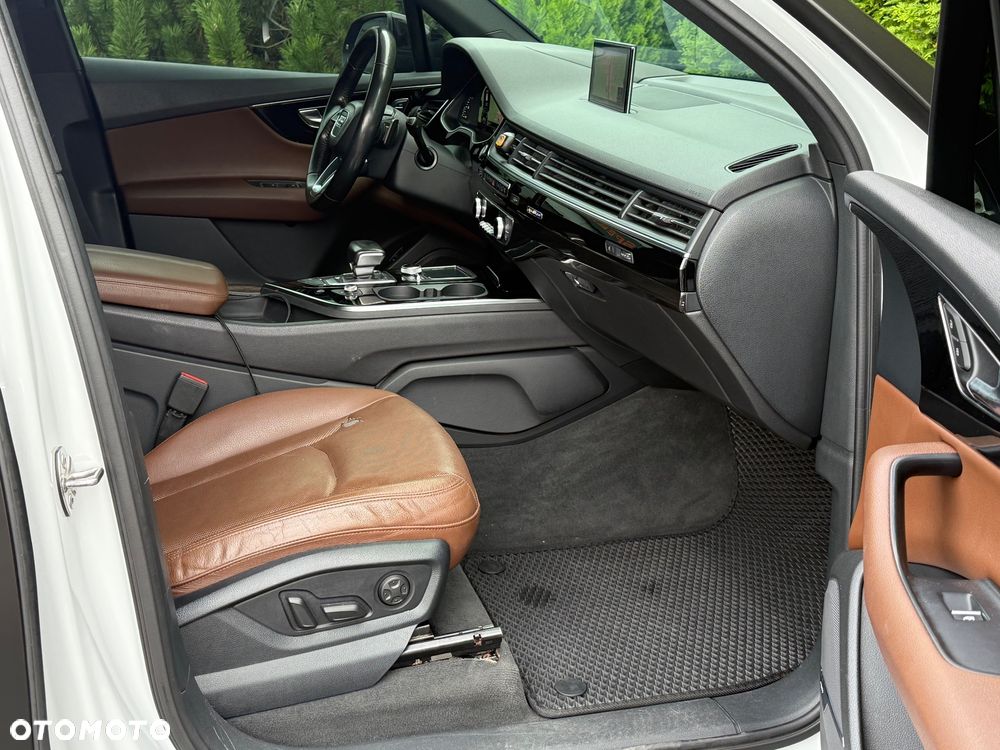Audi Q7 3.0 TFSI Quattro Tiptronic - 15