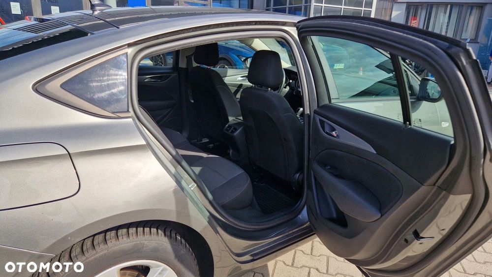 Opel Insignia 1.5 T Enjoy S&S - 17