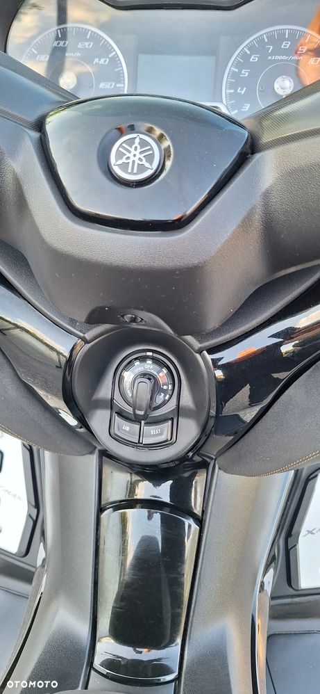 Yamaha X-max - 32