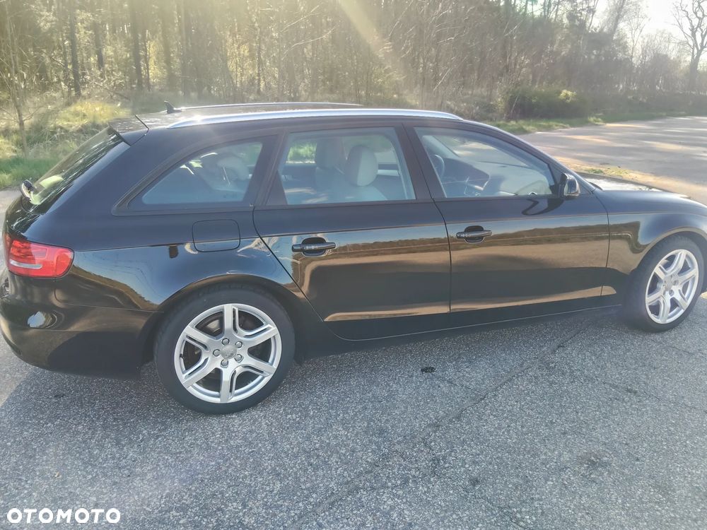 Audi A4 Avant - 3