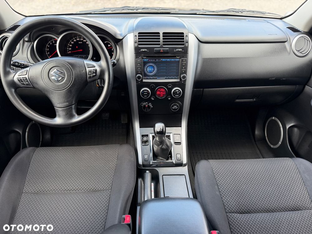 Suzuki Grand Vitara - 28