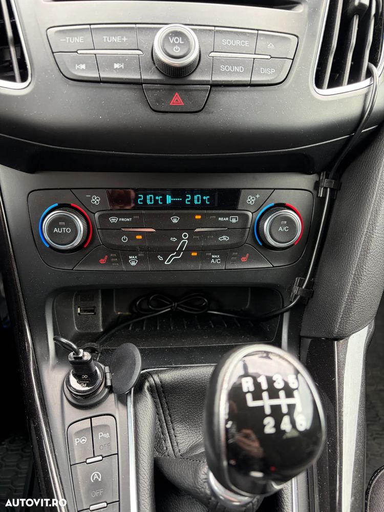 Ford Focus 1.5 EcoBoost Titanium - 9