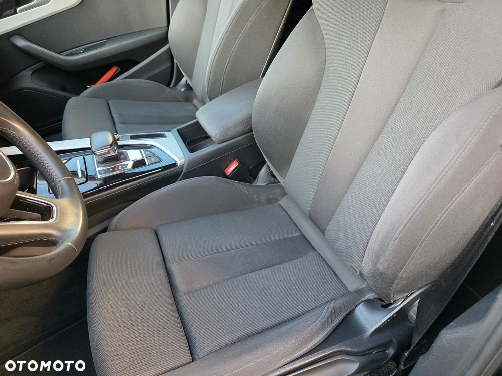 Audi A4 Avant 35 TFSI S tronic - 12