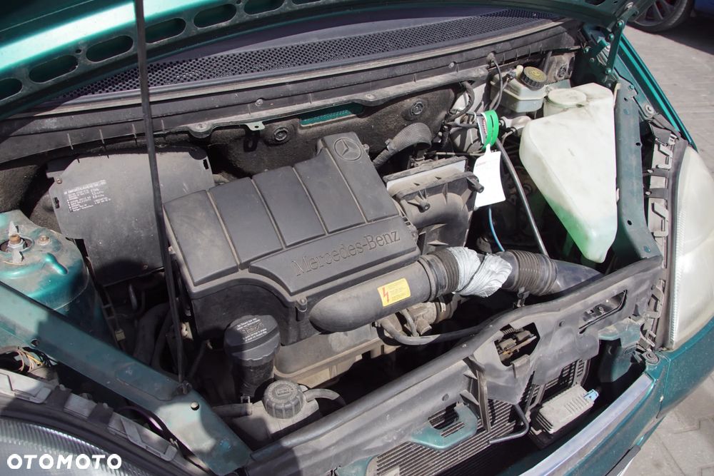 Auto na części - Mercedes A-Klasa W168 1.4 82 KM 166940 716501 282 1998R Silnik Skrzynia Drzwi Maska Błotnik Klapa Zderzak Lusterko Lampa Klamka Szyba Deska Kokpit Sterownik Moduł Czujnik Licznik Panel Kierownica - 18