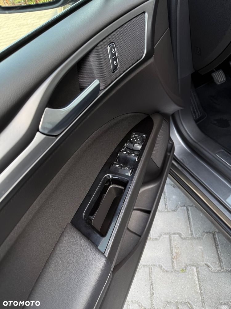 Ford Mondeo 2.0 TDCi Titanium - 10