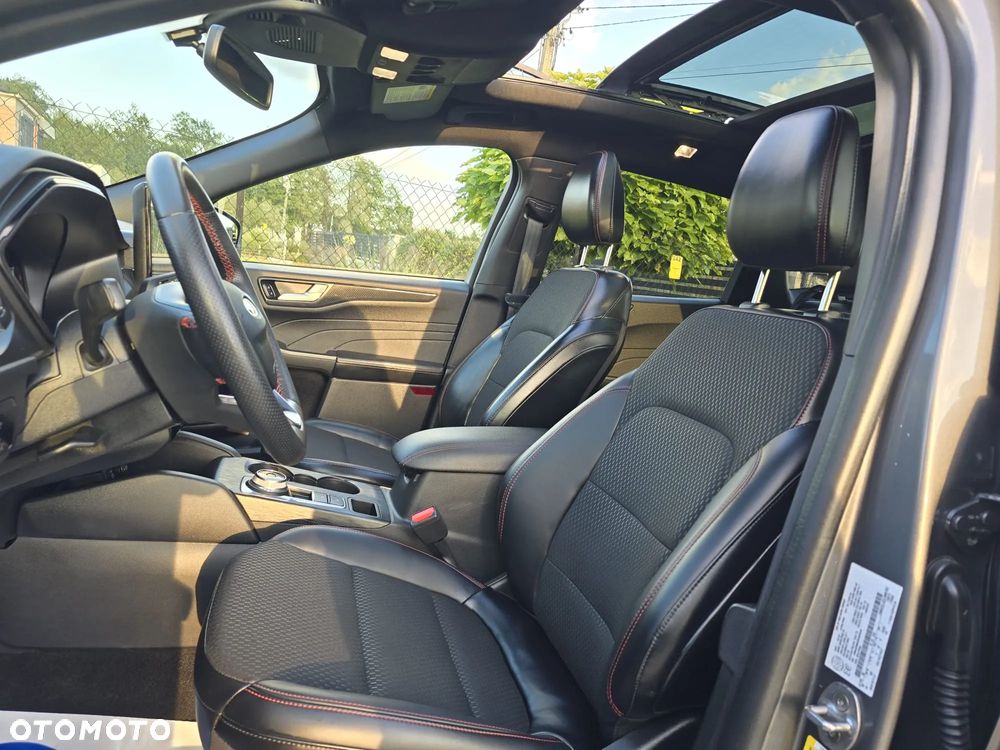 Ford Kuga - 27