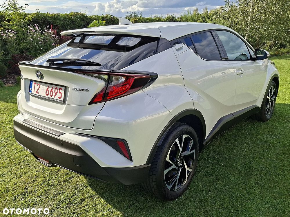Toyota C-HR - 16