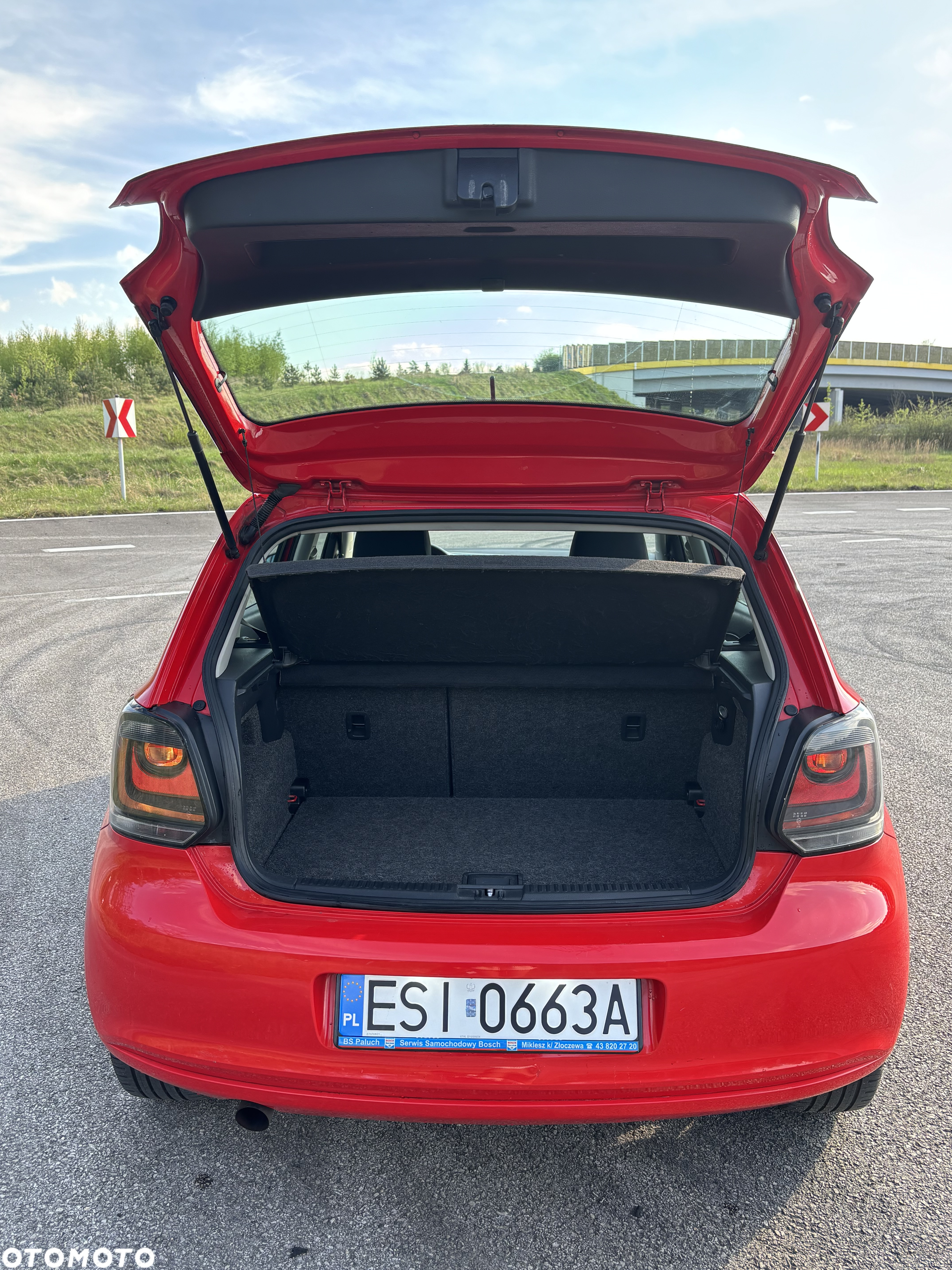 Volkswagen Polo 1.4 16V Comfortline - 11