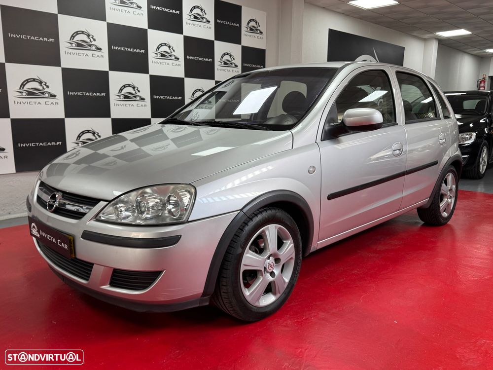 Opel Corsa 1.2 Twinport Cosmo - 4