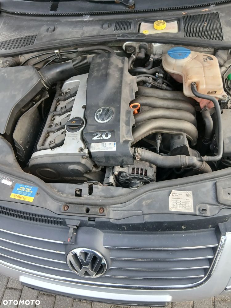 Volkswagen Passat 2.0 Basis - 17