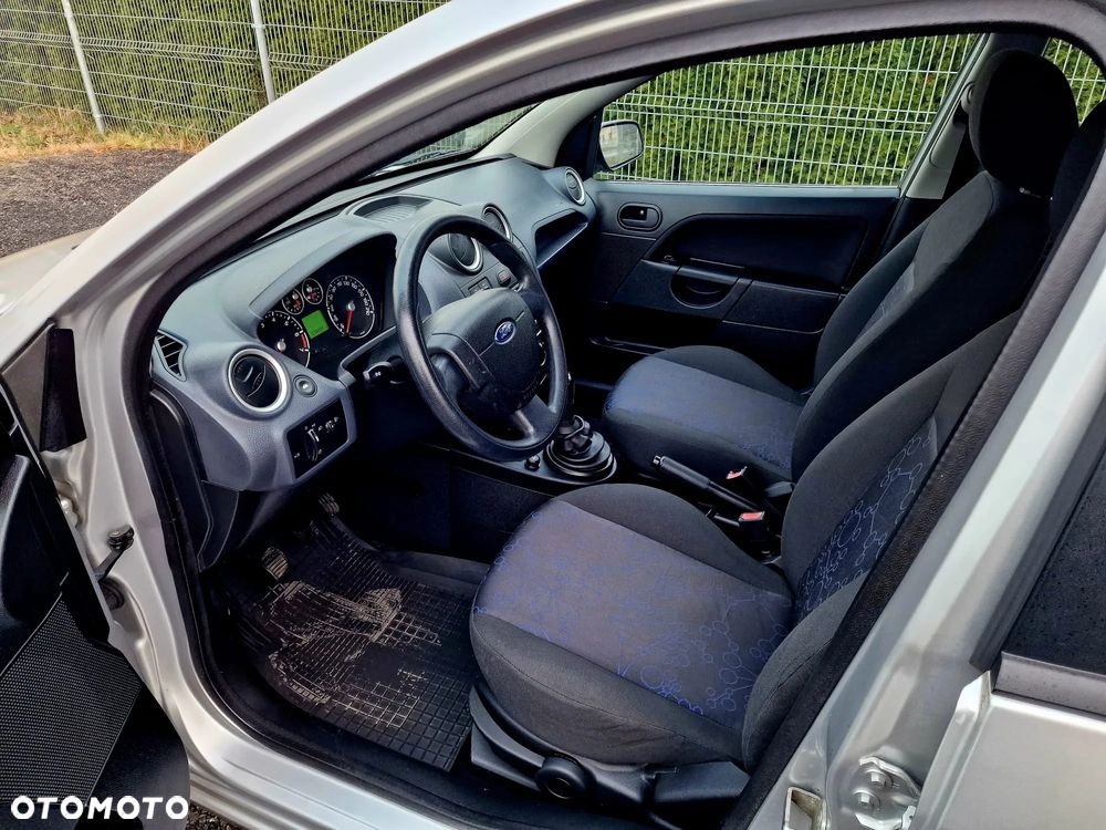 Ford Fiesta 1.3 Trend - 7