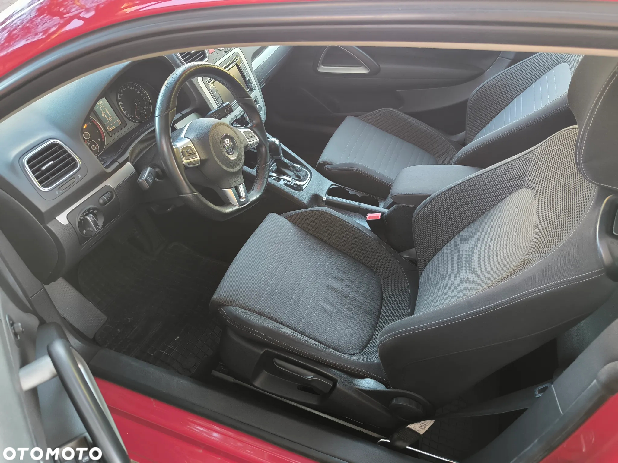 Volkswagen Scirocco 1.4 TSI DSG - 9
