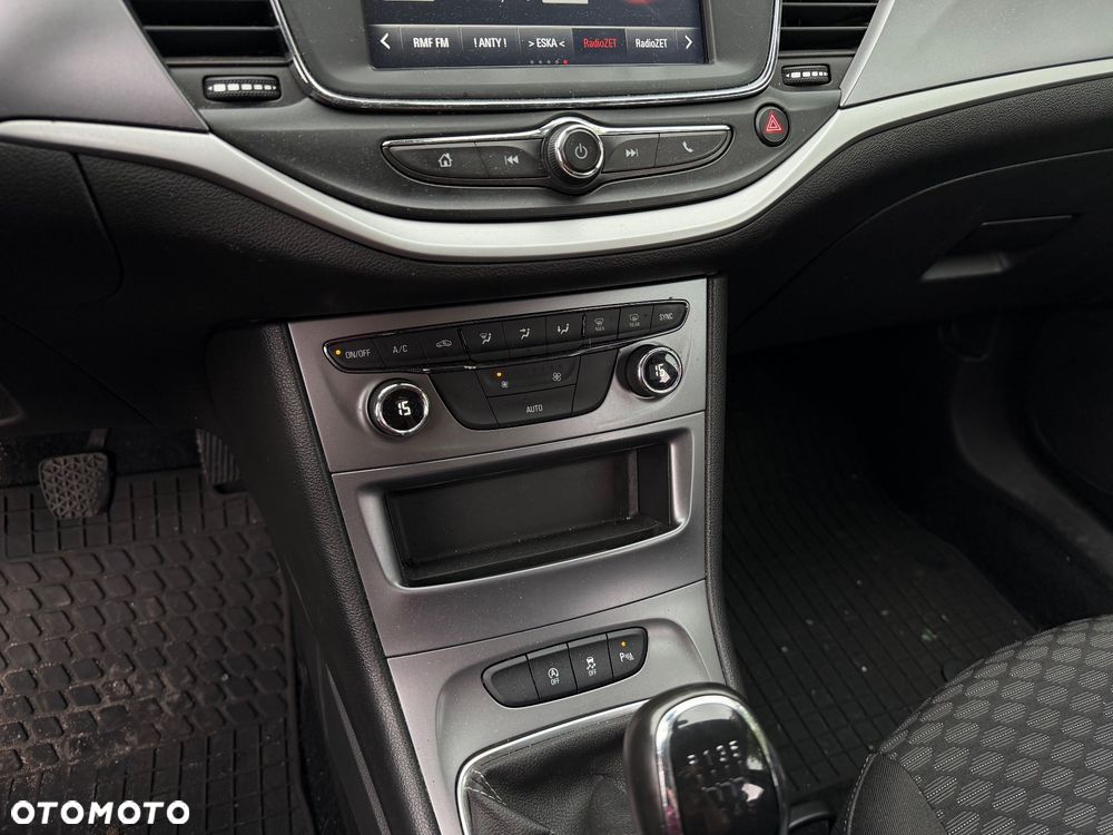 Opel Astra 1.6 CDTI Elite S&S - 11