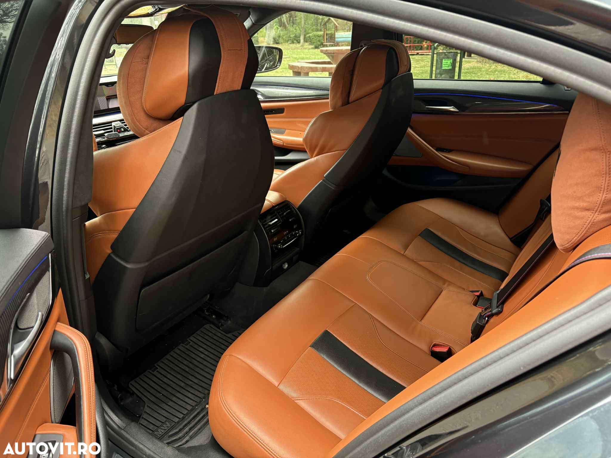 BMW M5 CS AT - 10