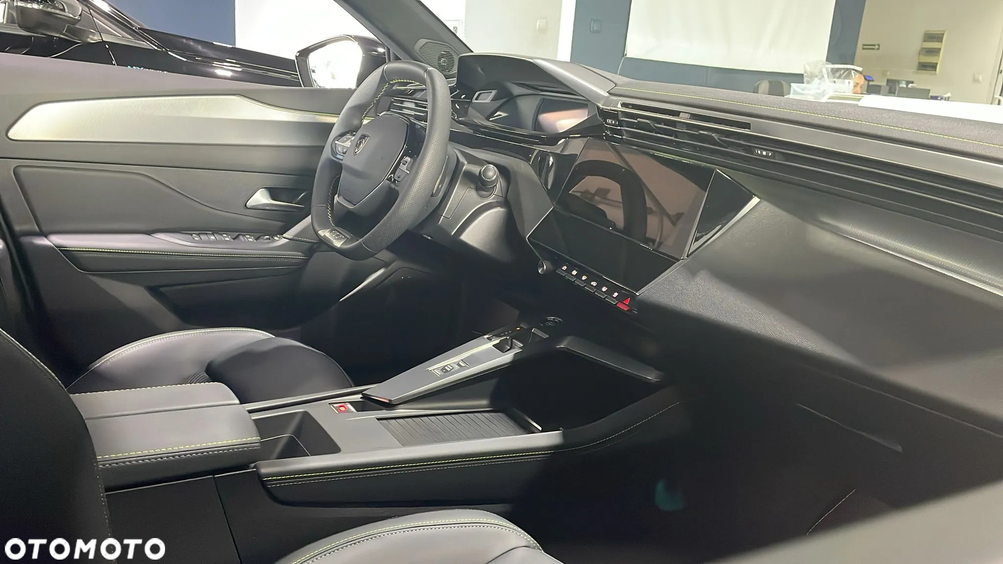 Peugeot 408 1.2 PureTech mHEV GT S&S e-DSC6 - 2
